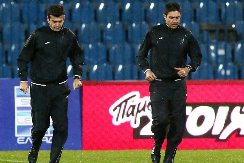 Απίστευτος ο Σπάθας! Σφύριξε ημίχρονο πριν καν συμπληρωθούν οι καθυστερήσεις!