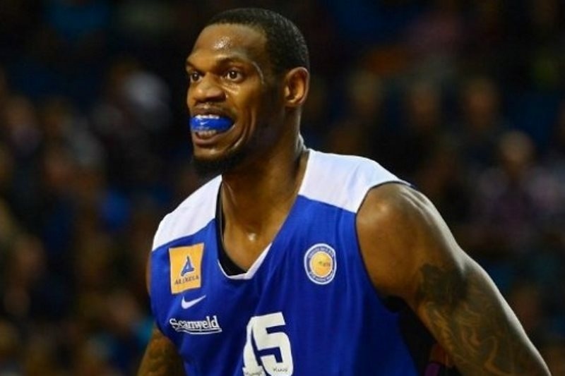 «Άκυρο» για Έλεγκαρ, ενδιαφέρον για Ουόρικ