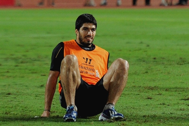 Απίστευτο: Προπονείται στο... θέατρο ο Σουάρες! (video)