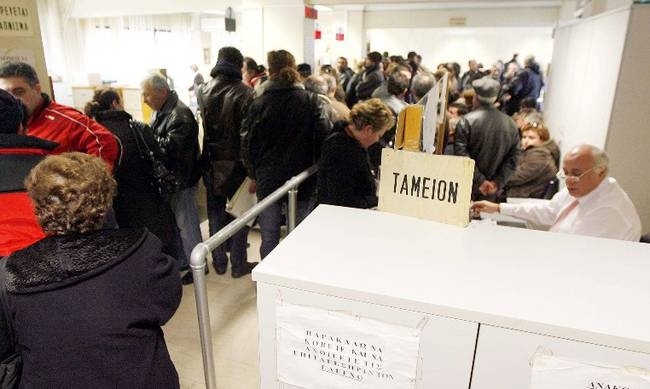 Και ξαφνικά θέμα περικοπών σε κύριες συντάξεις πάνω από 1.200 ευρώ