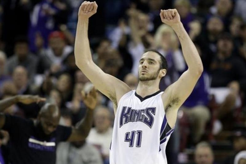 Ευχές Κινγκς σε Κουφό! (photo)