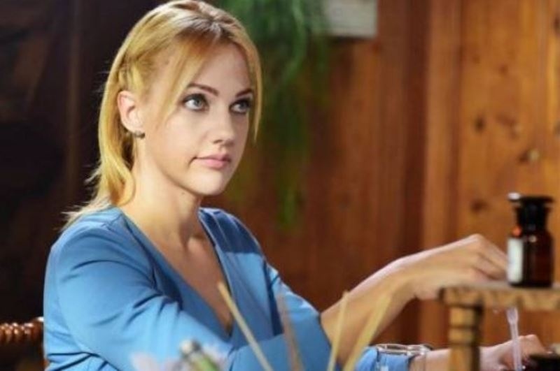 Δείτε πόσο μεγάλωσε η κόρη της Meryem Uzerli! (photos)