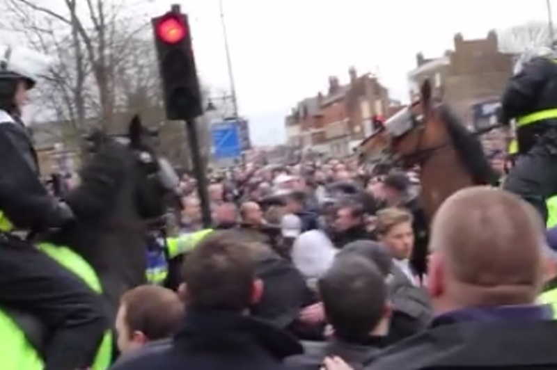 Τρομερές εικόνες από το ξύλο έξω από γήπεδο της Τότεναμ! (video)