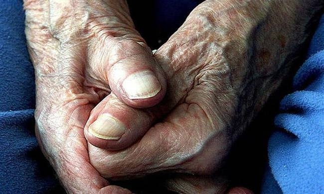 ΣΟΚ! Οι δανειστές ζητούν κατώτατη σύνταξη 180 ευρώ