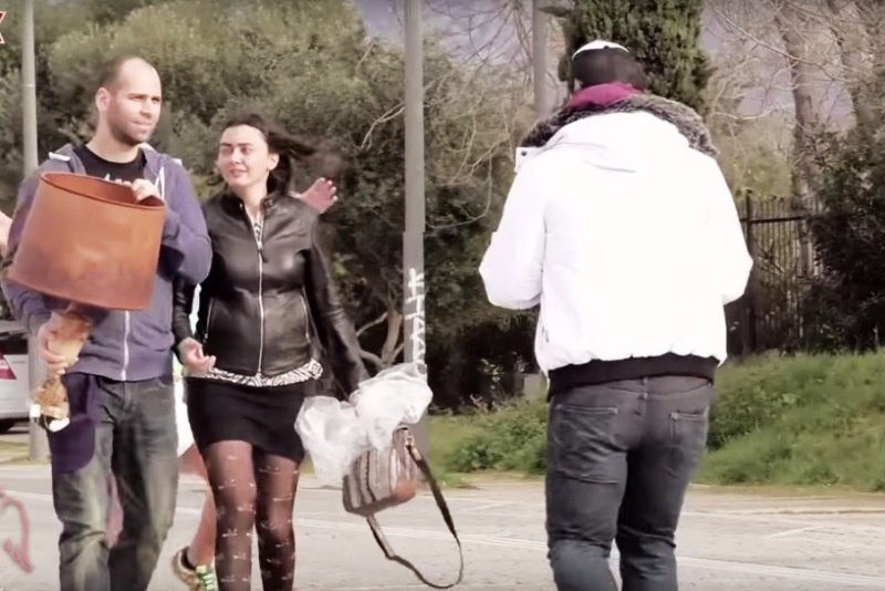 Αδιανόητη φάρσα! «Τι τρελό μωράκι είσαι εσύ;» (video)