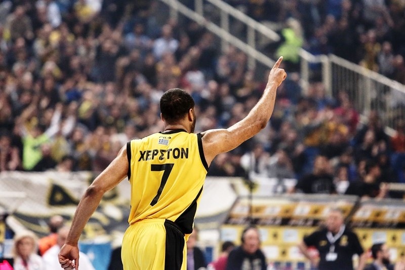 ΑΕΚ: Έξω Μπράουν και Χέρστον!