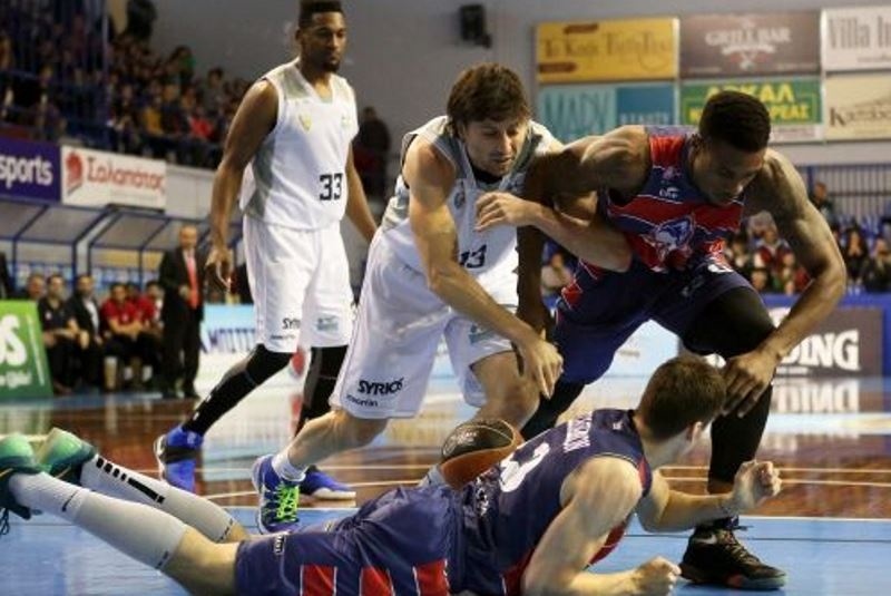 Νίκη παραμονής για Αρκαδικό