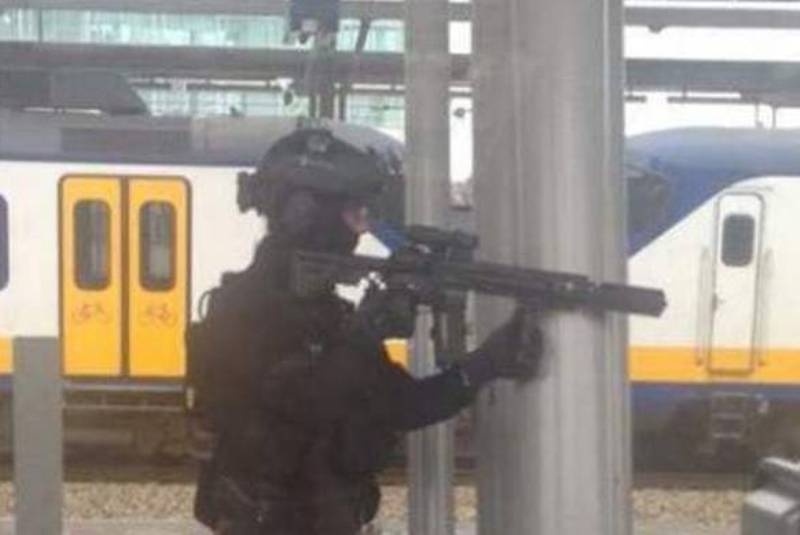 Βρυξέλλες: Συγκλονιστικό βίντεο από σύλληψη υπόπτου (video)