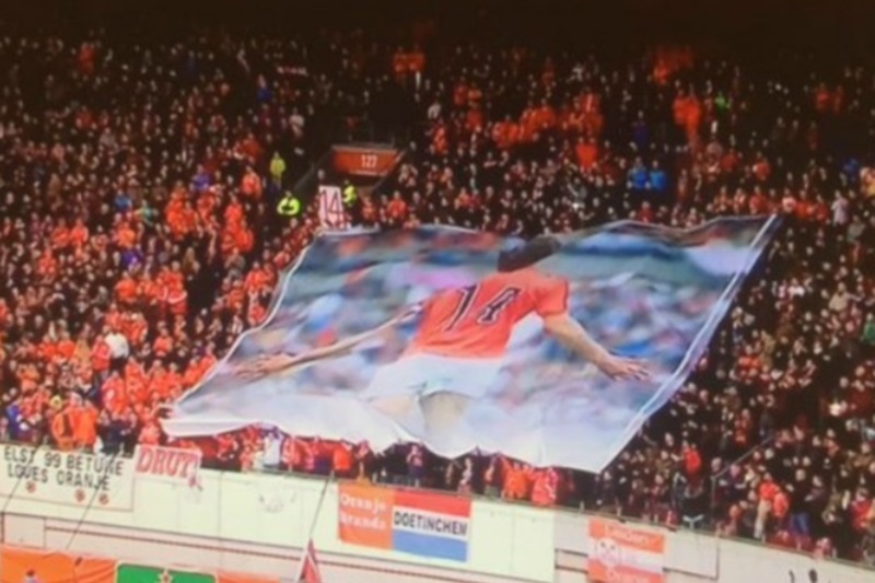 Δάκρυσε το Άμστερνταμ για τον Κρόιφ! (video, photos)