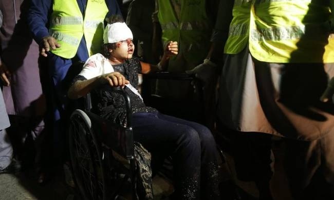 Βομβιστής αυτοκτονίας ανατινάχθηκε σε παιδική χαρά σκοτώνοντας 65 μητέρες και παιδιά (Pics-Vid)