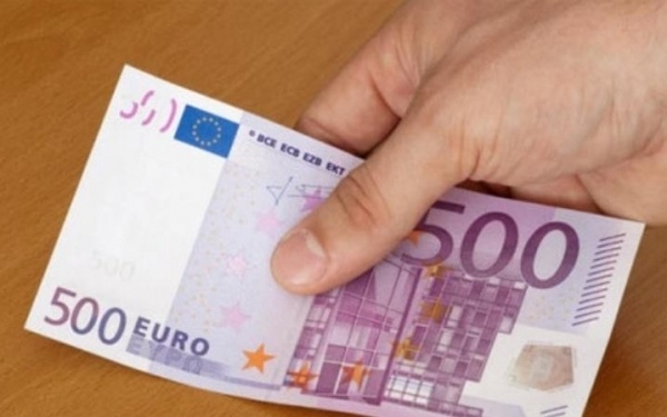 Διαιτητής ζήτησε να του αλλάξουν το... 500ευρω!