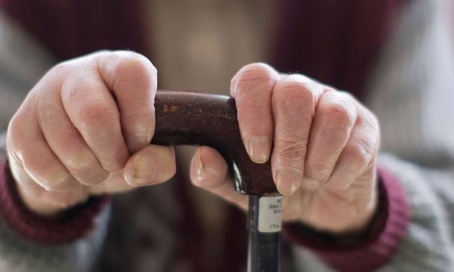 Ασφαλιστικό: Άγριο…ψαλίδι στο εφάπαξ – Σοκ για 65.000 δικαιούχους