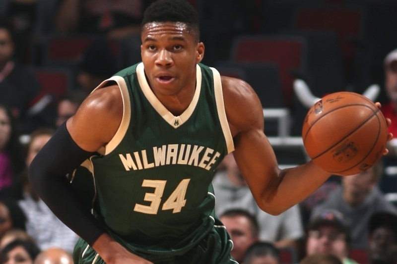 Το τριπλ νταμπλ του Αντετοκούνμπο! (video)