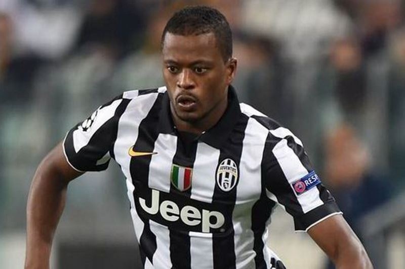Γιουβέντους: Ανανεώνει ο Εβρά
