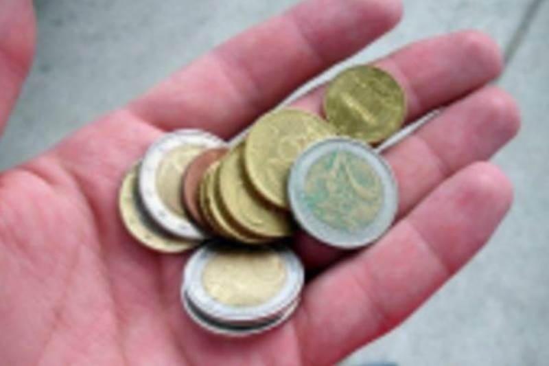 Πλήρωσε 200 ευρώ πρόστιμο σε κέρματα! Δύο ώρες μετρούσαν οι υπάλληλοι!