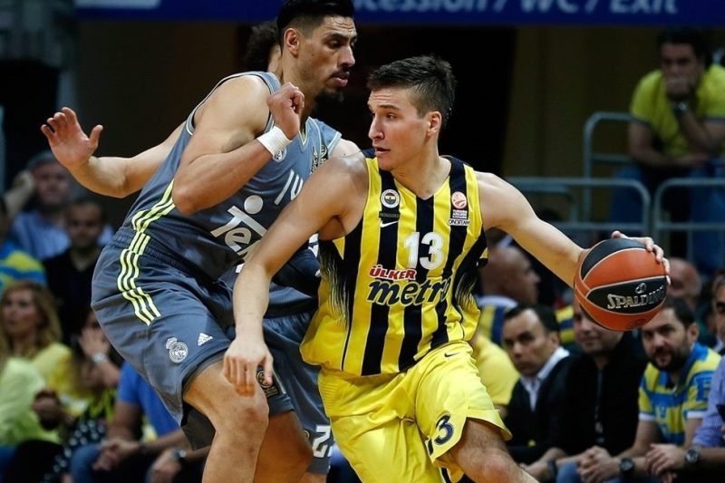 Κυρίαρχη Φενέρ με... Σλούκα