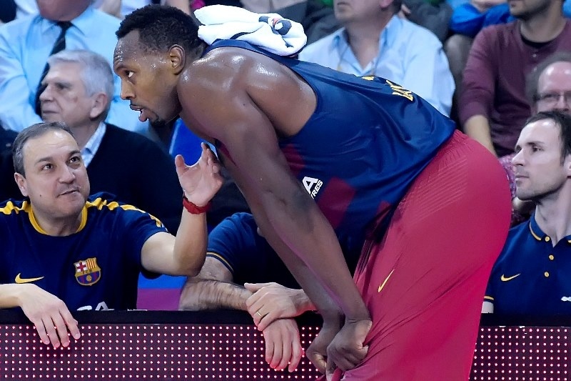 Μπαρτσελόνα: Χωρίς Ντόρσεϊ με Κουμπάν