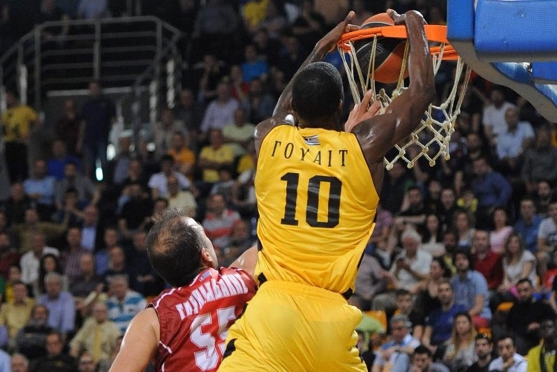 «Γκάζωσε» και νίκησε ο Άρης την Κηφισιά