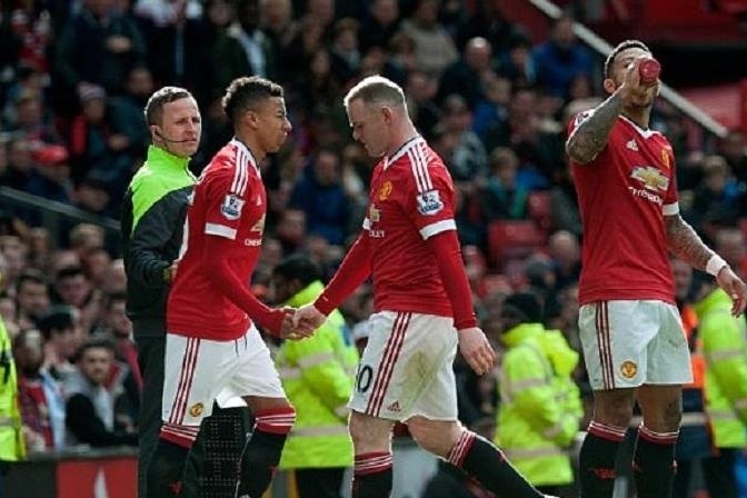 Έξαλλος με Φαν Χάαλ ο Ρούνεϊ!