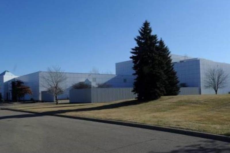 Αυτή είναι η έπαυλη στην οποία βρέθηκε νεκρός ο θρυλικός τραγουδιστής Prince (photos)