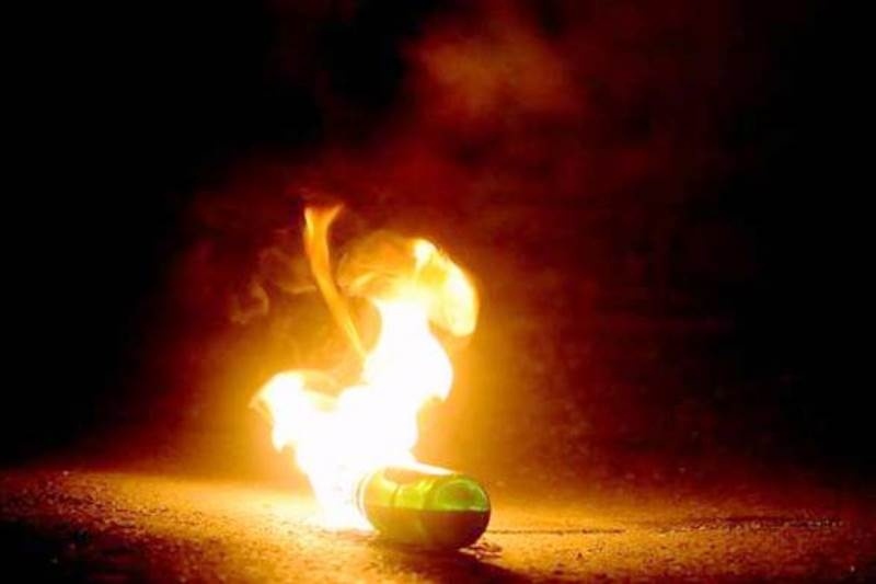 ΕΚΤΑΚΤΟ: Επίθεση στο αστυνομικό τμήμα Εξαρχείων