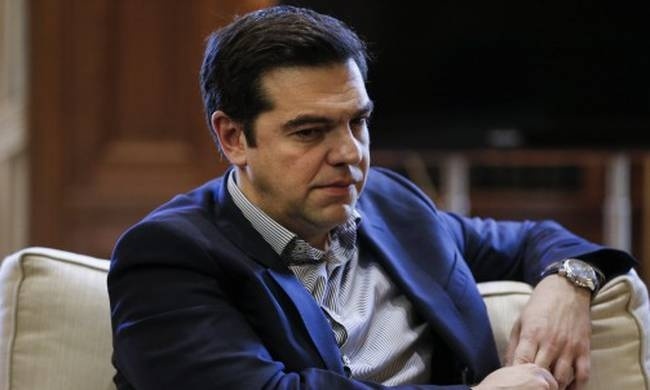 Το «πικρό ποτήρι» του Τσίπρα: Συνθηκολόγηση, εκλογές ή δημοψήφισμα;