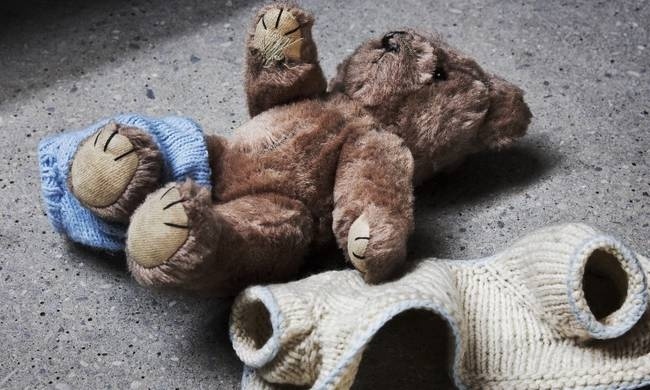 Σοκ στην Πάτρα: Θεία έβαζε την 8χρονη ανιψιά της να χαϊδεύεται και την βιντεοσκοπούσε