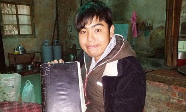 Απίστευτη ιστορία: Χάνει τη μνήμη του κάθε 5 λεπτά (photos)