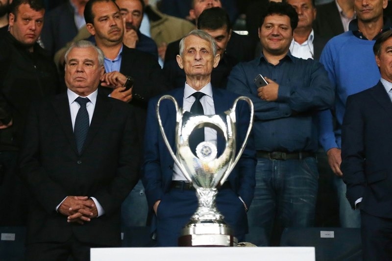 Απίστευτο! Φώναξε οφσάιντ στον Τζιμπούρ ο Γκιρτζίκης!