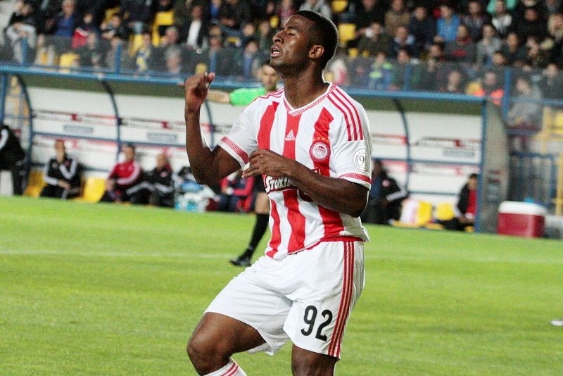 Ολυμπιακός: «Στο Μεξικό ο Σεμπά»