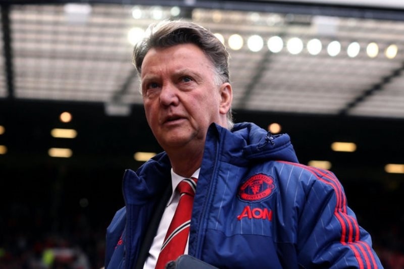 Απολύεται ο Φαν Χάαλ, αντίστροφη μέτρηση για Μουρίνιο