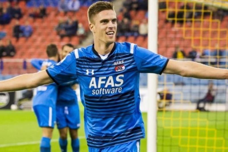 Ανάμεσα σε Νάπολι και Μίλαν ο Χένρικσεν!