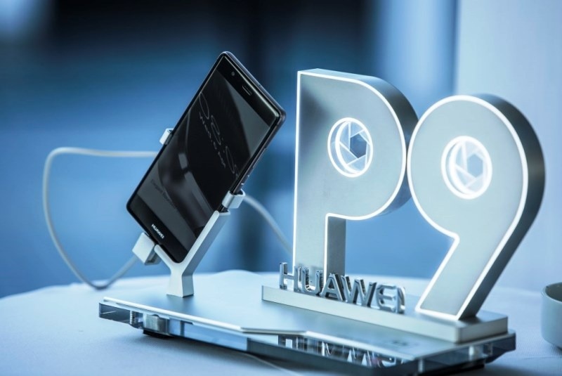 Εντυπωσιακή παρουσίαση για το νέο Huawei P9 – το πρώτο smartphone στον κόσμο με dual-lens Leica
