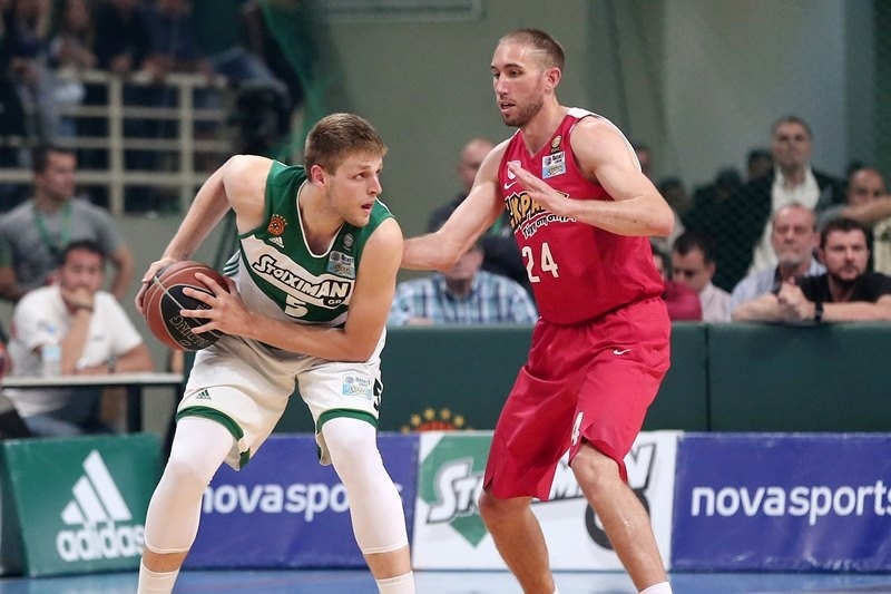 Παναθηναϊκός - Ολυμπιακός 81-82: Πρωταθλητές οι Πειραιώτες στο «αντίο» του Διαμαντίδη