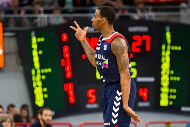 Ποιος Κάρι; Ο Άνταμς! (video)