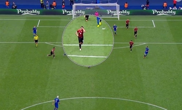 Euro 2016: Έφτιαχνε το μαλλί του και ξέχασε τον Μόντριτς! (video)