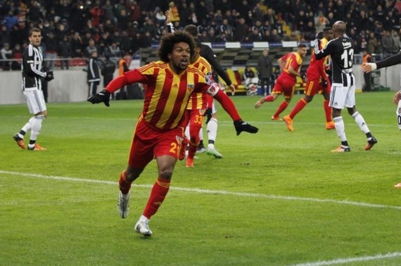 ΠΑΟΚ: Ιατρικά και υπογράφει ο Μπίσεσβαρ