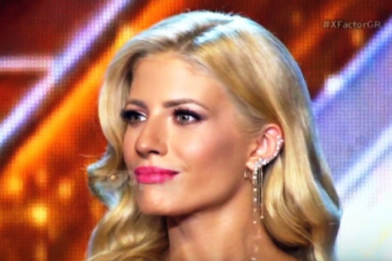 X Factor: Η Αραβανή τα έβγαλε όλα στη σκηνή (photo)