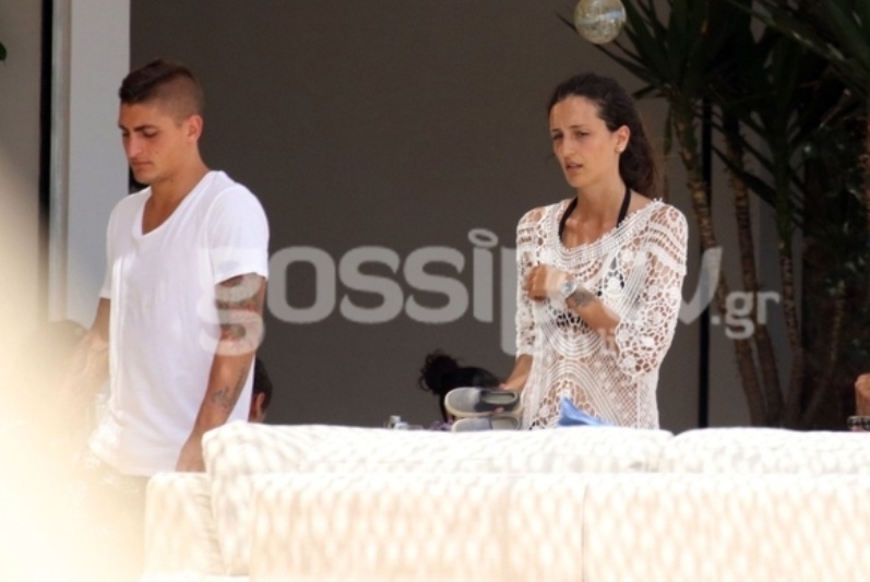 Marco Verratti: Βουτιές στην Μύκονο με την οικογένειά του