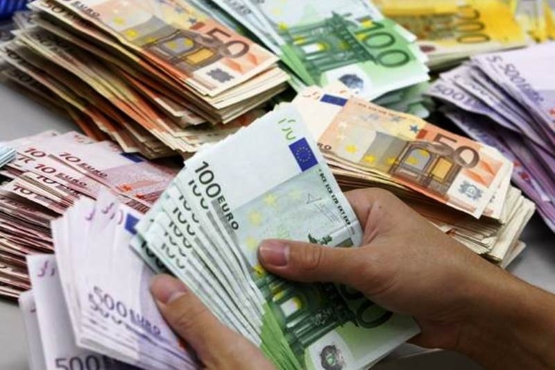 ΠΡΟΣΟΧΗ: Επίδομα τουλάχιστον 300 ευρώ το μήνα από την Πέμπτη - Πώς θα το πάρετε