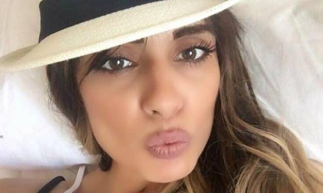 Μίνα Αρναούτη: Το συγκλονιστικό μήνυμα που στέλνει από τη Μυτιλήνη!