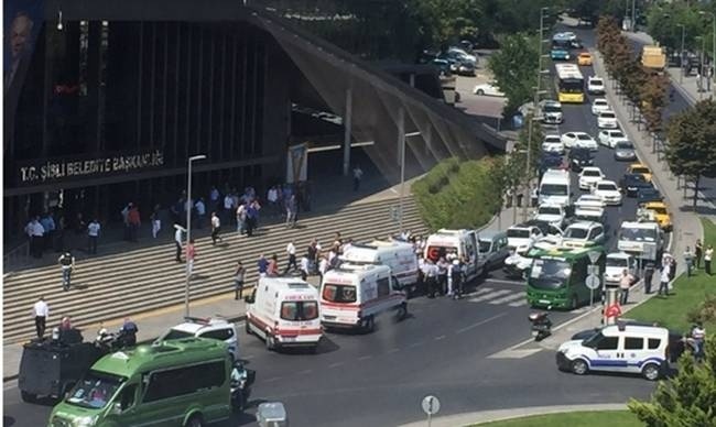 Τουρκία: Δολοφονική επίθεση κατά αντιδημάρχου στην Κωνσταντινούπολη (vid)