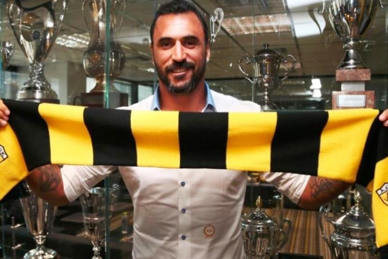 Αλμέιδα: «Νίκη με Ολυμπιακό και πρωτάθλημα»
