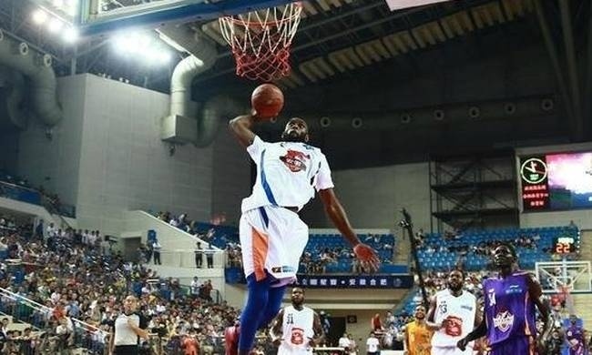 Ασταμάτητος ο Σίνγκλετον