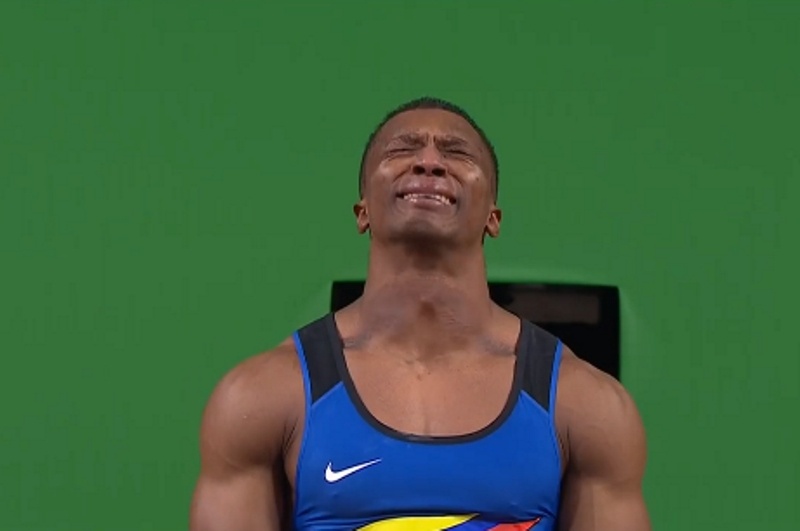 Ρίο 2016: Κέρδισε το χρυσό και αποσύρθηκε κλαίγοντας (video)