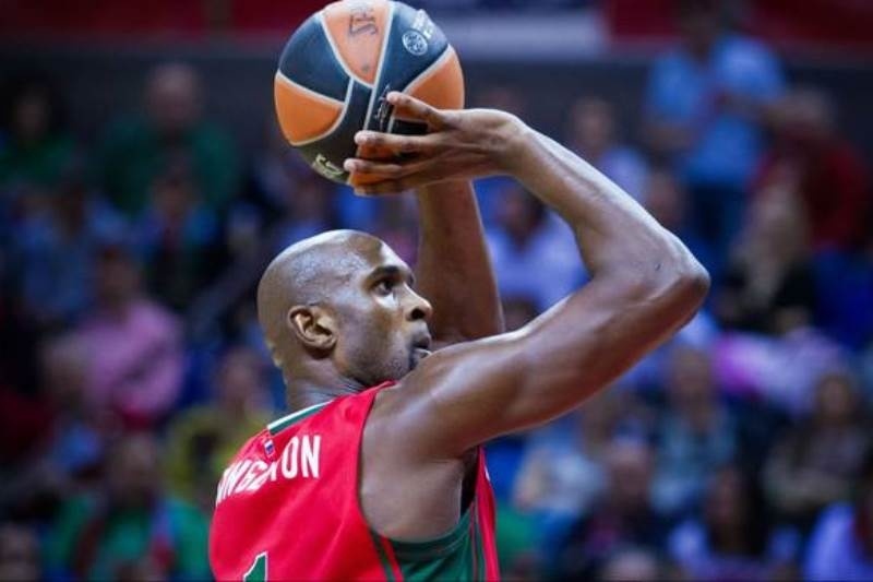 Ασταμάτητος Σίνγκλετον στην Κίνα – έβαλε εφτά τρίποντα!