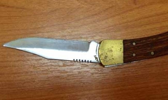 Μυτιλήνη: Βγήκαν τα μαχαίρια στην Πέτρα