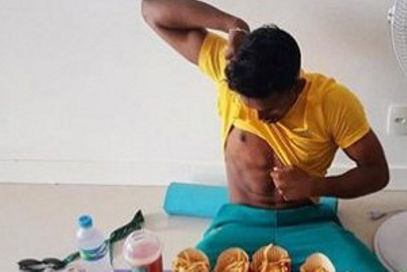 Ρίο 2016: Έχασε στους Ολυμπιακούς και έφαγε… 8.000 θερμίδες! (photo)