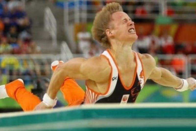 Ρίο 2016: Έσκασε με τα μούτρα στο έδαφος αθλητής του μονόζυγου! (video)