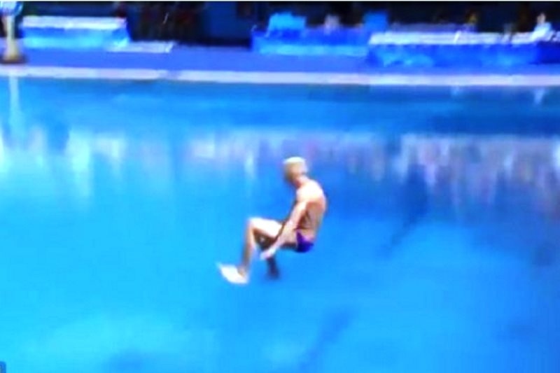 Ρίο 2016: Χρυσός Ολυμπιονίκης στην χειρότερη βουτιά ever (video)